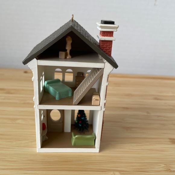 Lot 4 Hallmark Ornaments Nostalgic Houses & Shops 1988-91 NO boxes - Picture 9 of 12